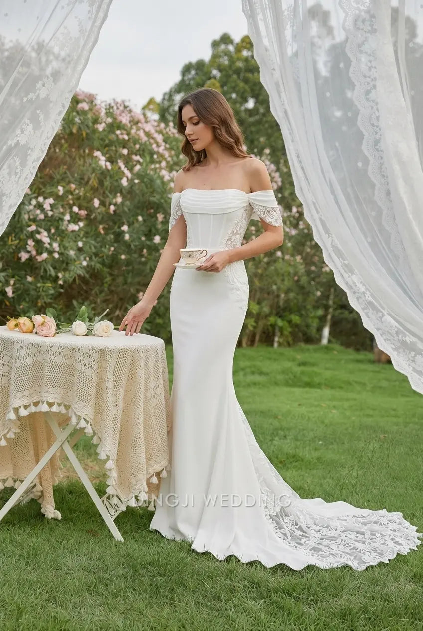 Elegant Mermaid Off-Shoulder Lace Applique White Floor-Length Wedding Gown