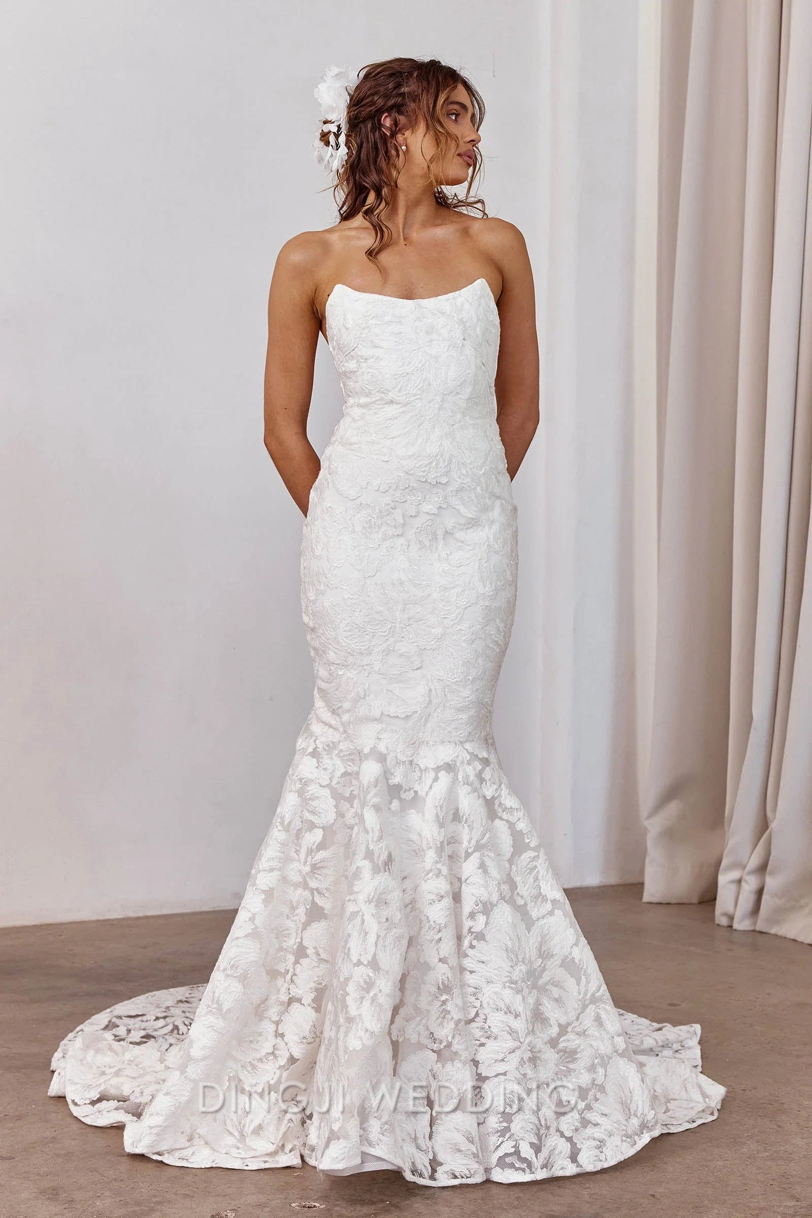 Elegant Mermaid Strapless Sleeveless Textured Floral Ivory Floor-Length Wedding Dresses Gown