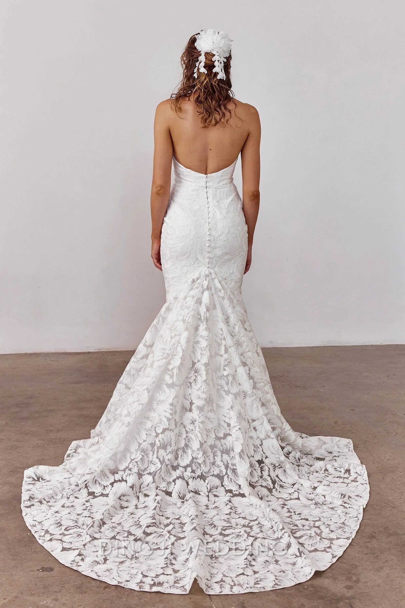 Elegant Mermaid Strapless Sleeveless Textured Floral Ivory Floor-Length Wedding Dresses Gown