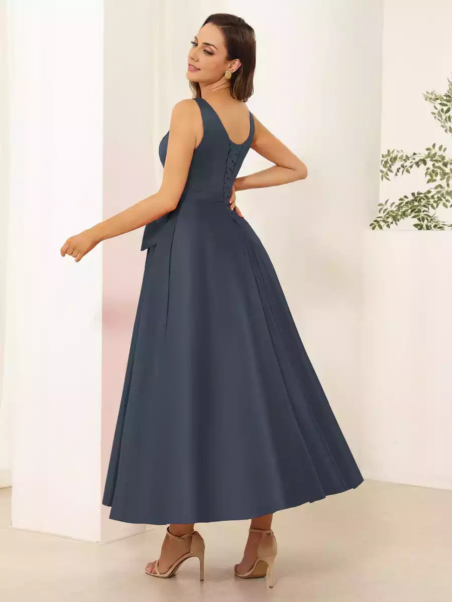 Elegant and charming A-line/Princess V-neck sleeveless long bow Mother of the Bride Dresses