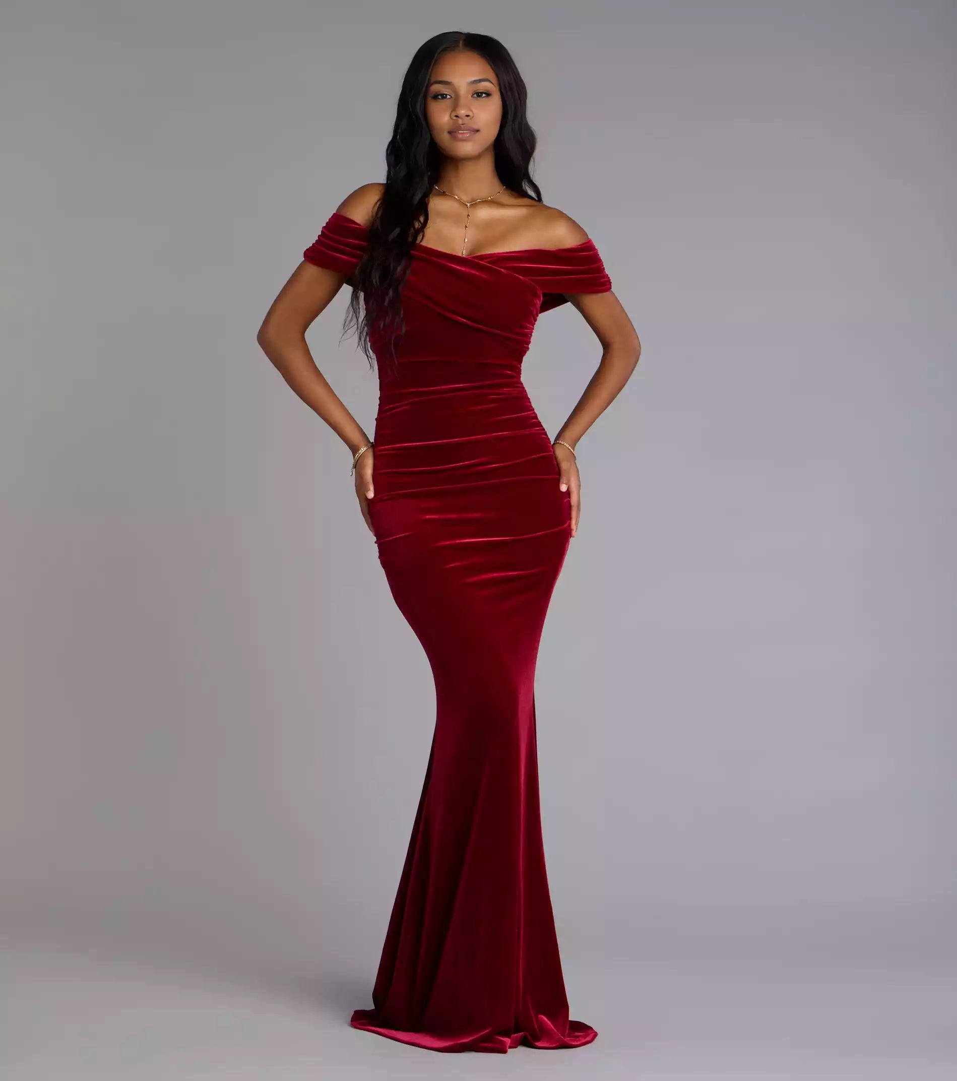 Elegant and charming velvet off shoulder cross neckline short sleeved suspender mermaid silhouette Prom Dresses