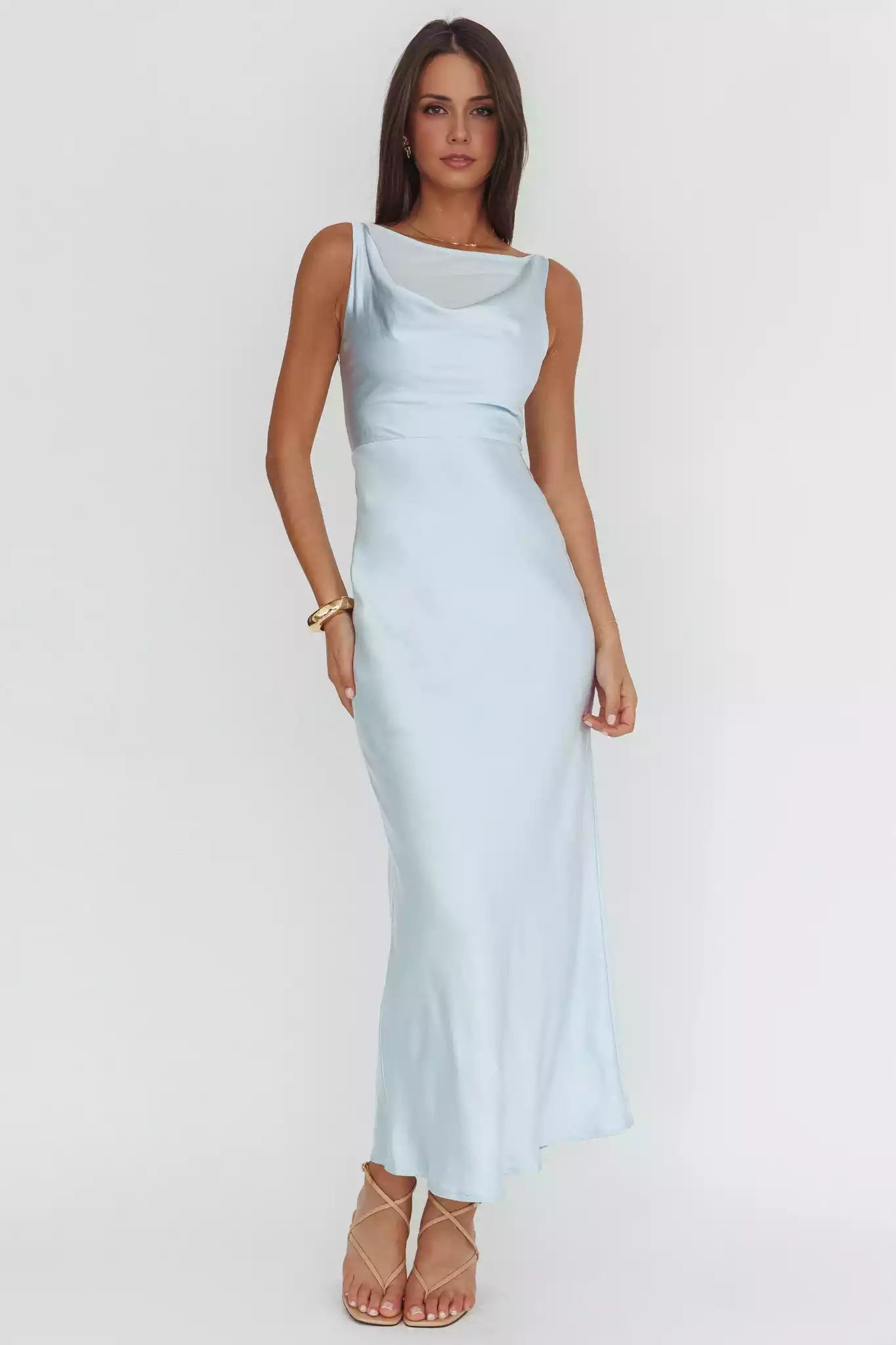 Elegant dangling neckline with sleeveless lining, scarf collar and zipper at the back, Prom Dresses