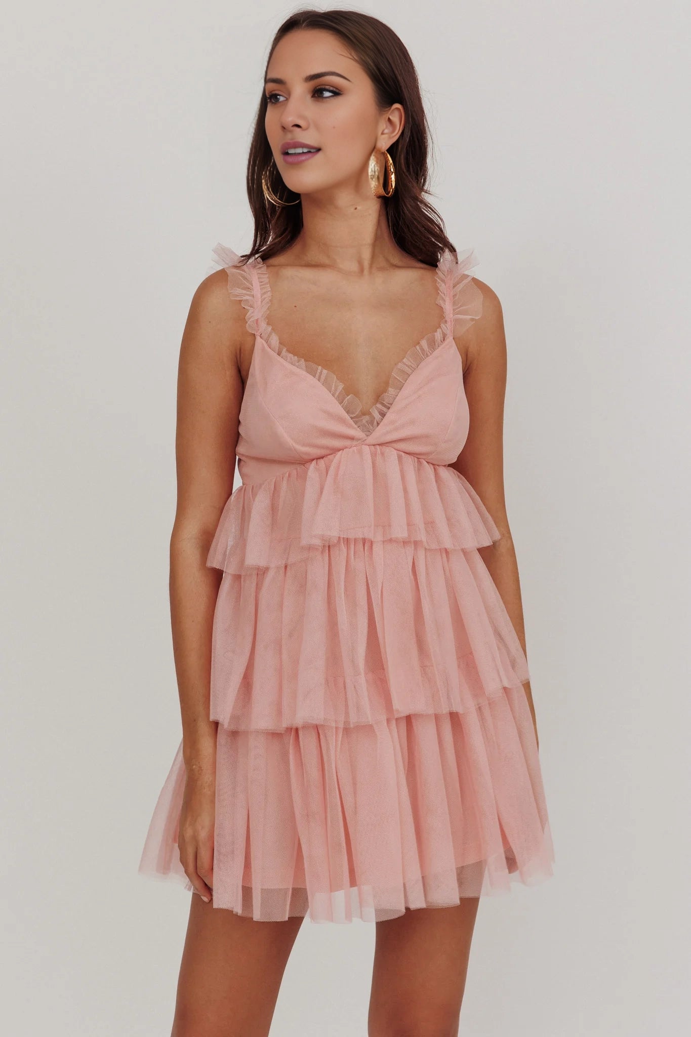 Elegant layered chiffon ruffles with adjustable shoulder straps and back zipper Homecoming Dresses