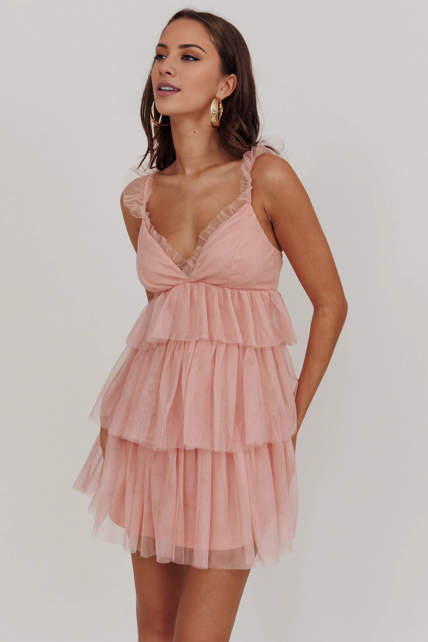 Elegant layered chiffon ruffles with adjustable shoulder straps and back zipper Homecoming Dresses