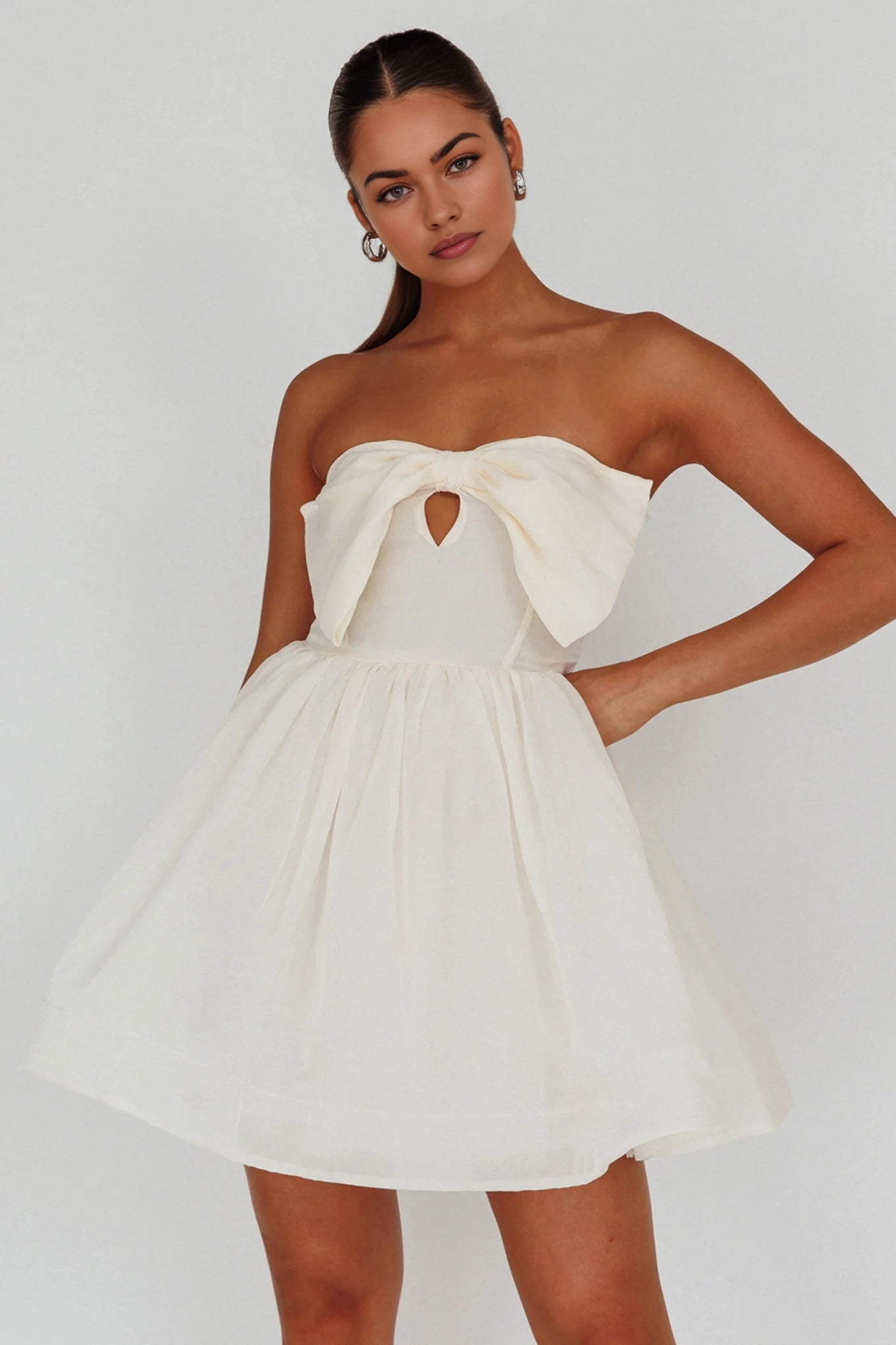 Elegant mini lining, chest bow decoration, pleated back with zipper, Homecoming Dresses