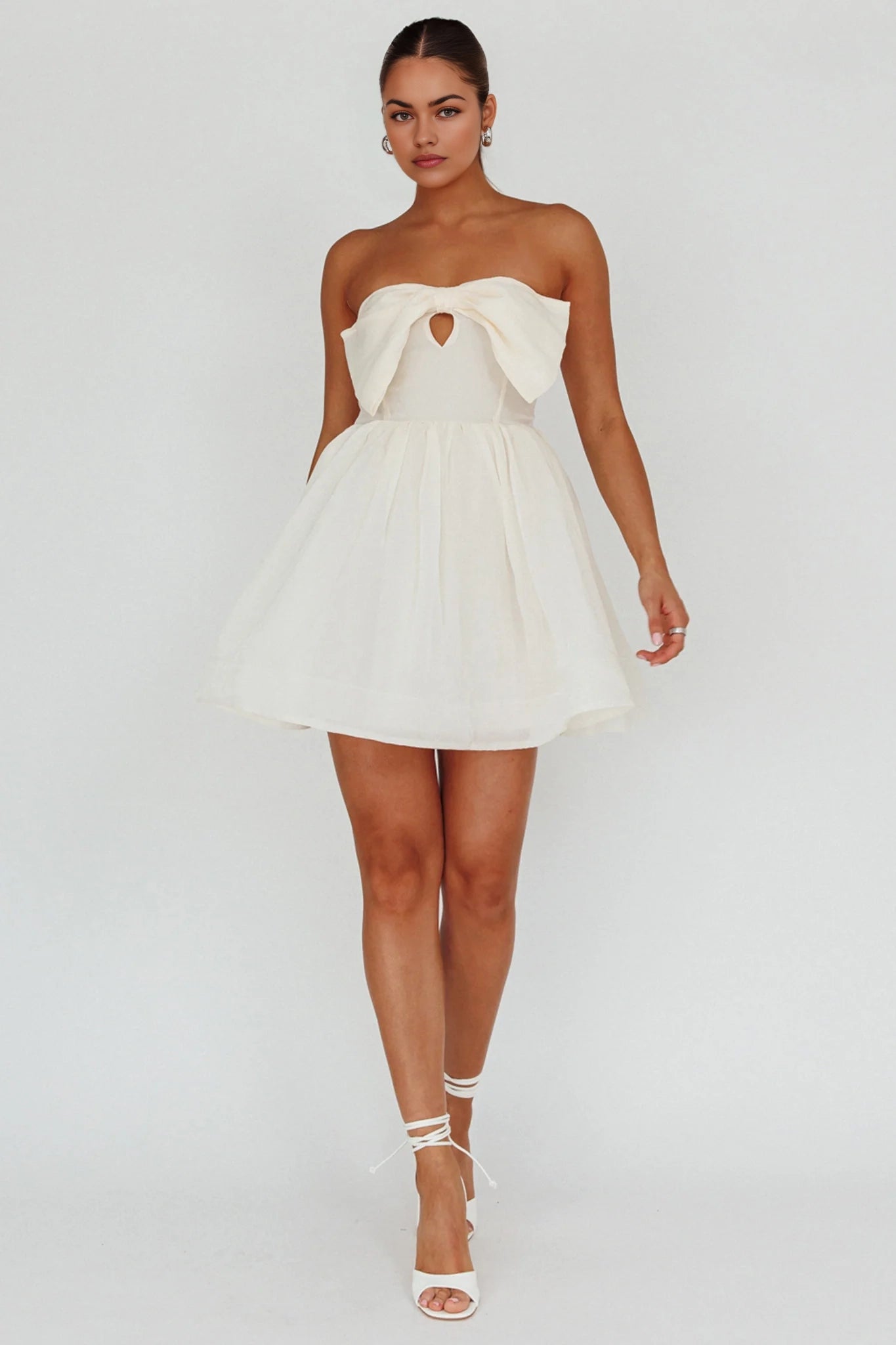 Elegant mini lining, chest bow decoration, pleated back with zipper, Homecoming Dresses