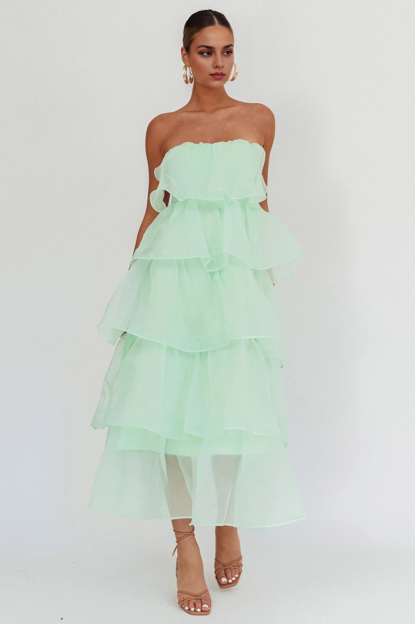 Exquisite strapless layered layered ruffle edges, medium length back hollow out, Homecoming Dresses