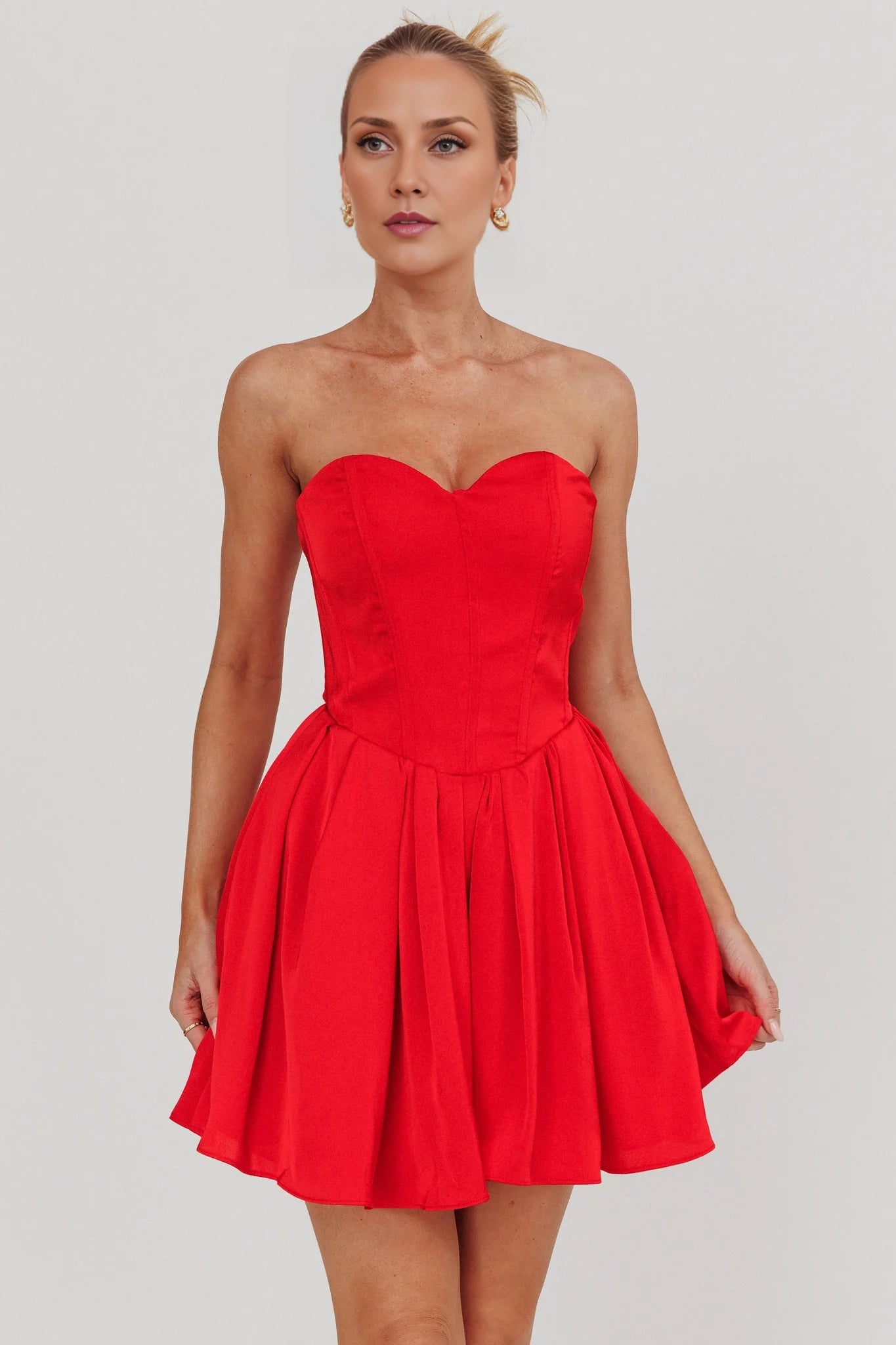 Fashionable heart-shaped neckline, mini heart-shaped neckline, lace up back, invisible side zipper, Homecoming Dresses