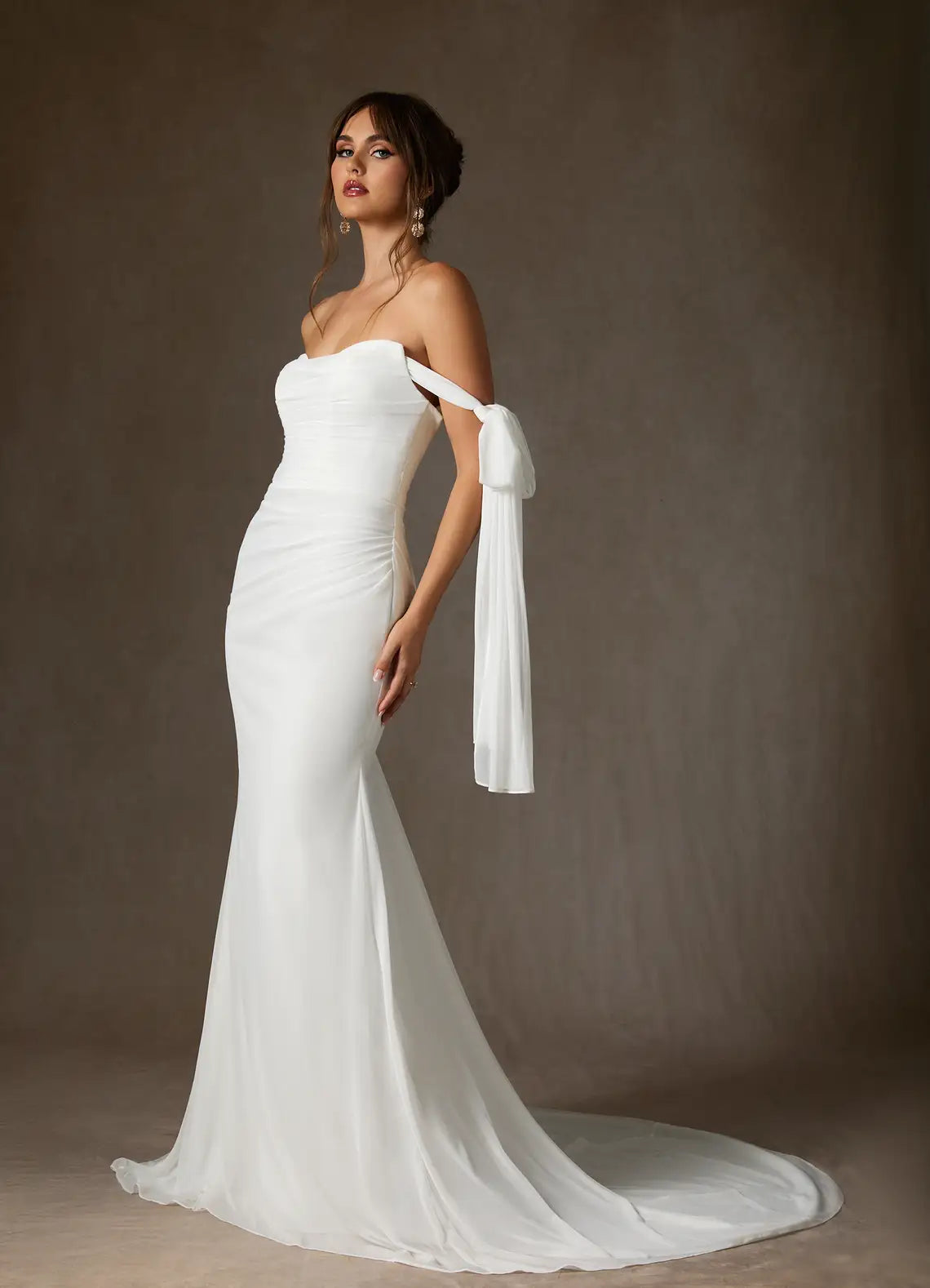 Fitted Mermaid Silhouette With Train Strapless Chiffon Mermaid Wedding Dress with Off-the-Shoulder Ties