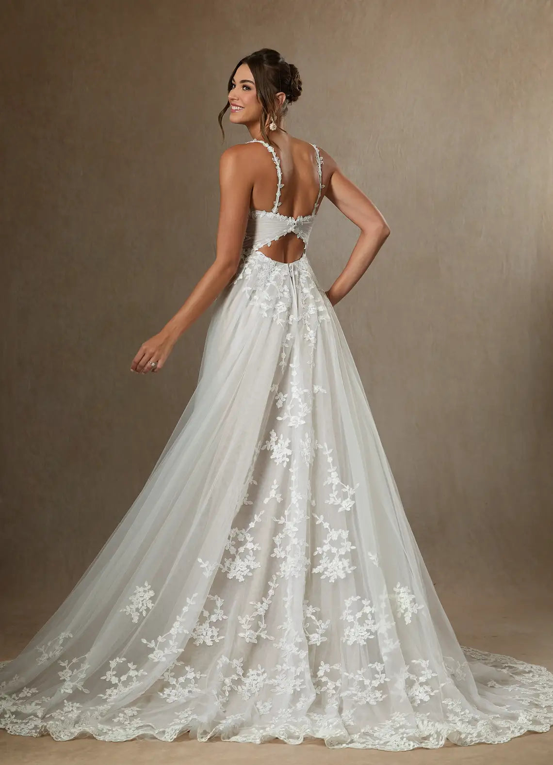 Fitted bodice with subtle ruching Floral Lace Tulle A-Line Wedding Dress with Keyhole Back