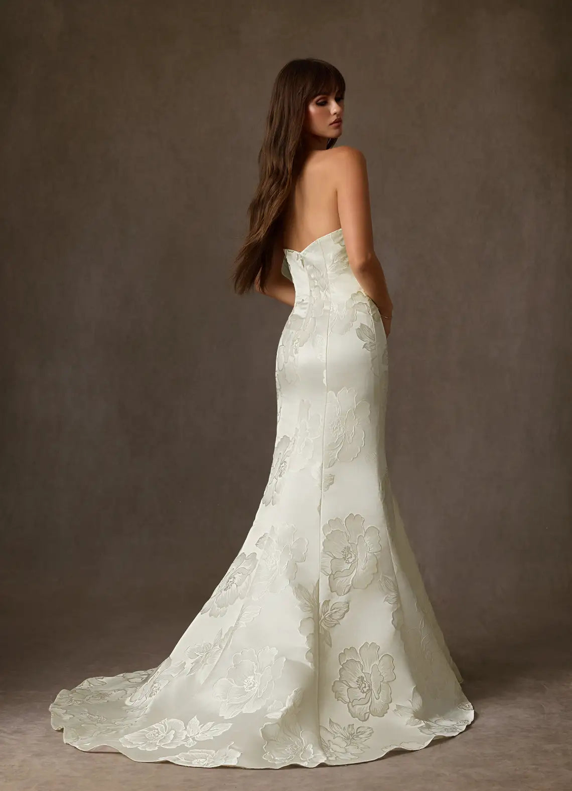 Fitted mermaid silhouette with train Floral Jacquard Mermaid Wedding Dress with Oversized Bow Back