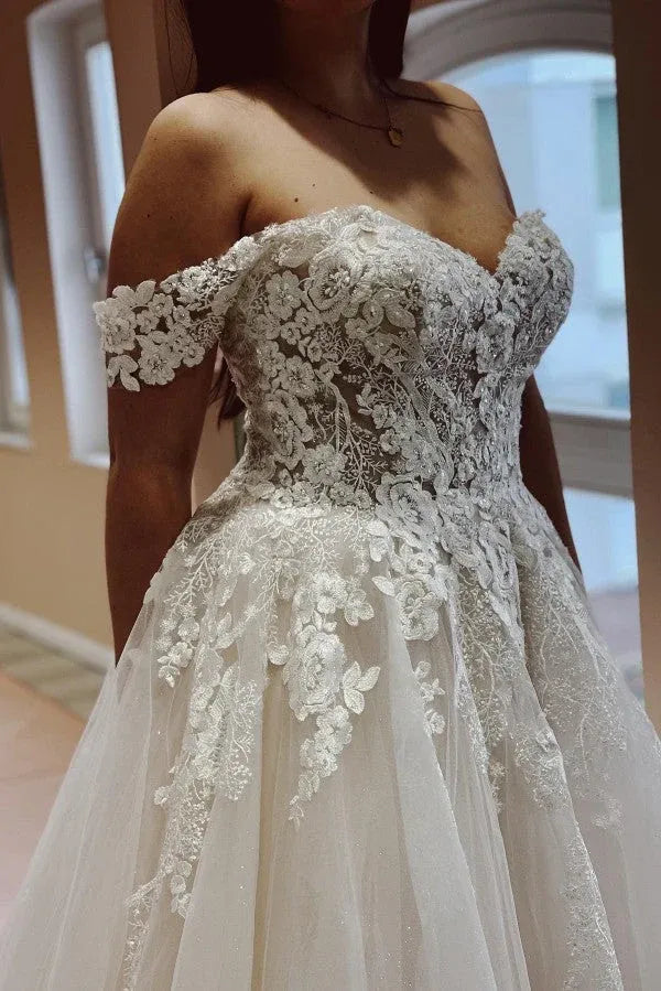 Gorgeous  Fashion Romantic Off-the-Shoulder Lace Tulle Ball Gown Wedding Dress with Corset Back