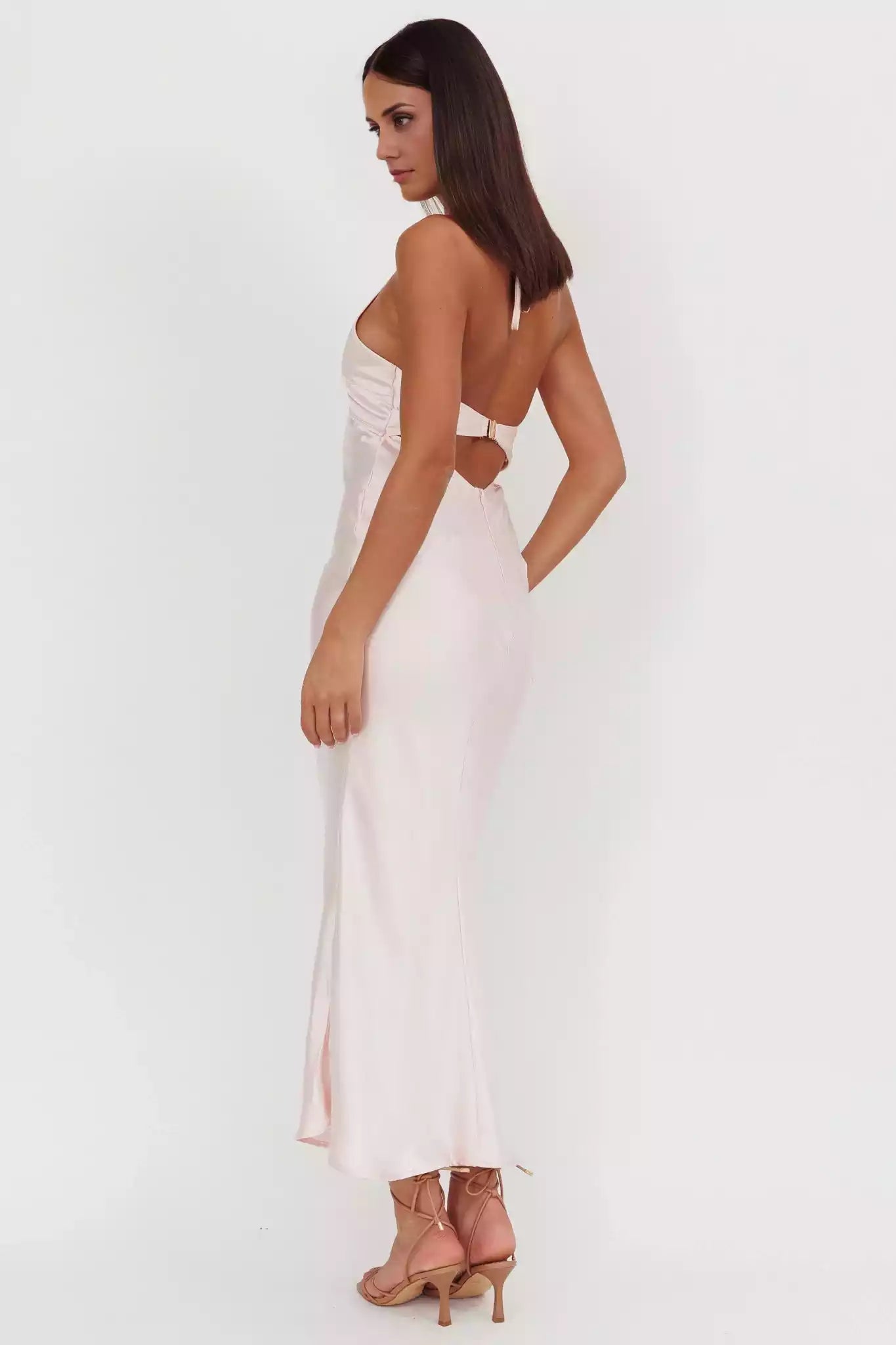 Gorgeous lock hole backless neckline, chest with lining, back with zipper Prom Dresses