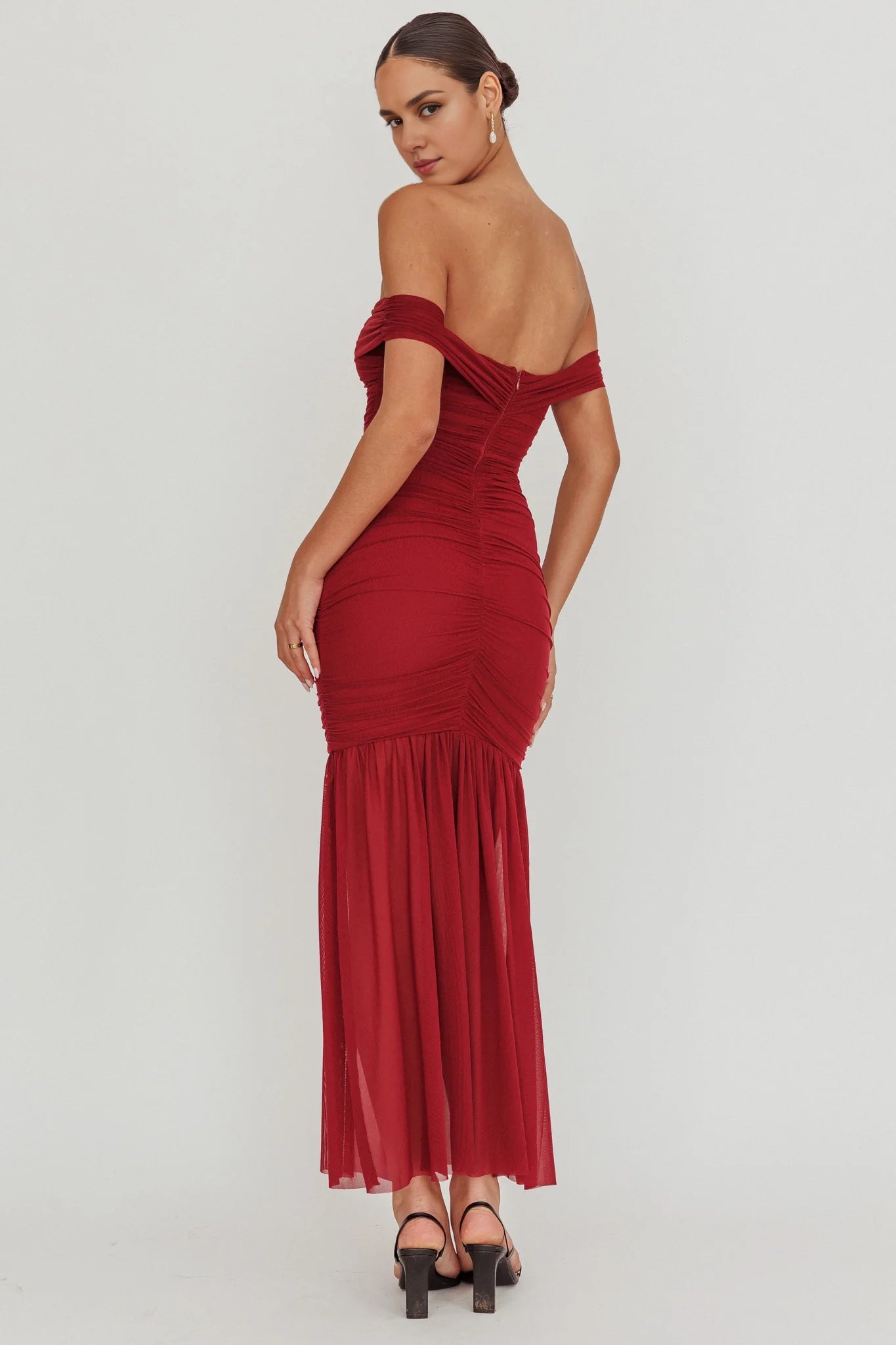 Gorgeous off shoulder extra long invisible back zipper chest pad creates stunning looks Homecoming Dresses