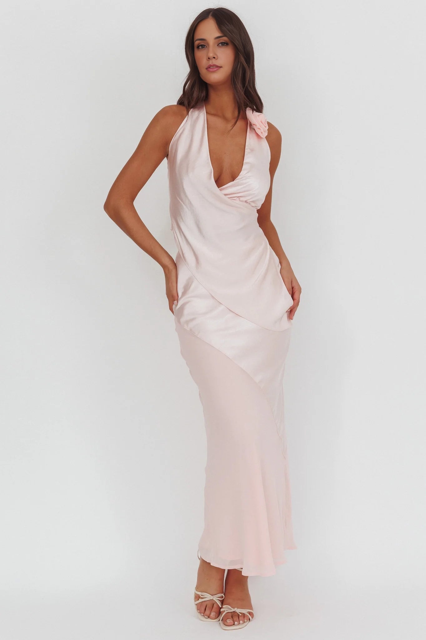 Gorgeous satin lining with zippers on the sides for an unforgettable look Homecoming Dresses