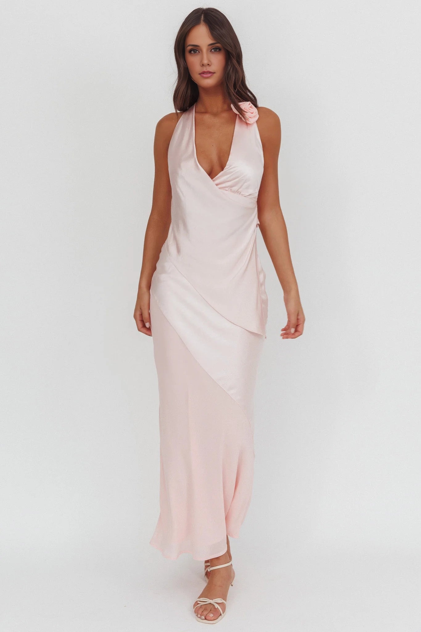 Gorgeous satin lining with zippers on the sides for an unforgettable look Homecoming Dresses