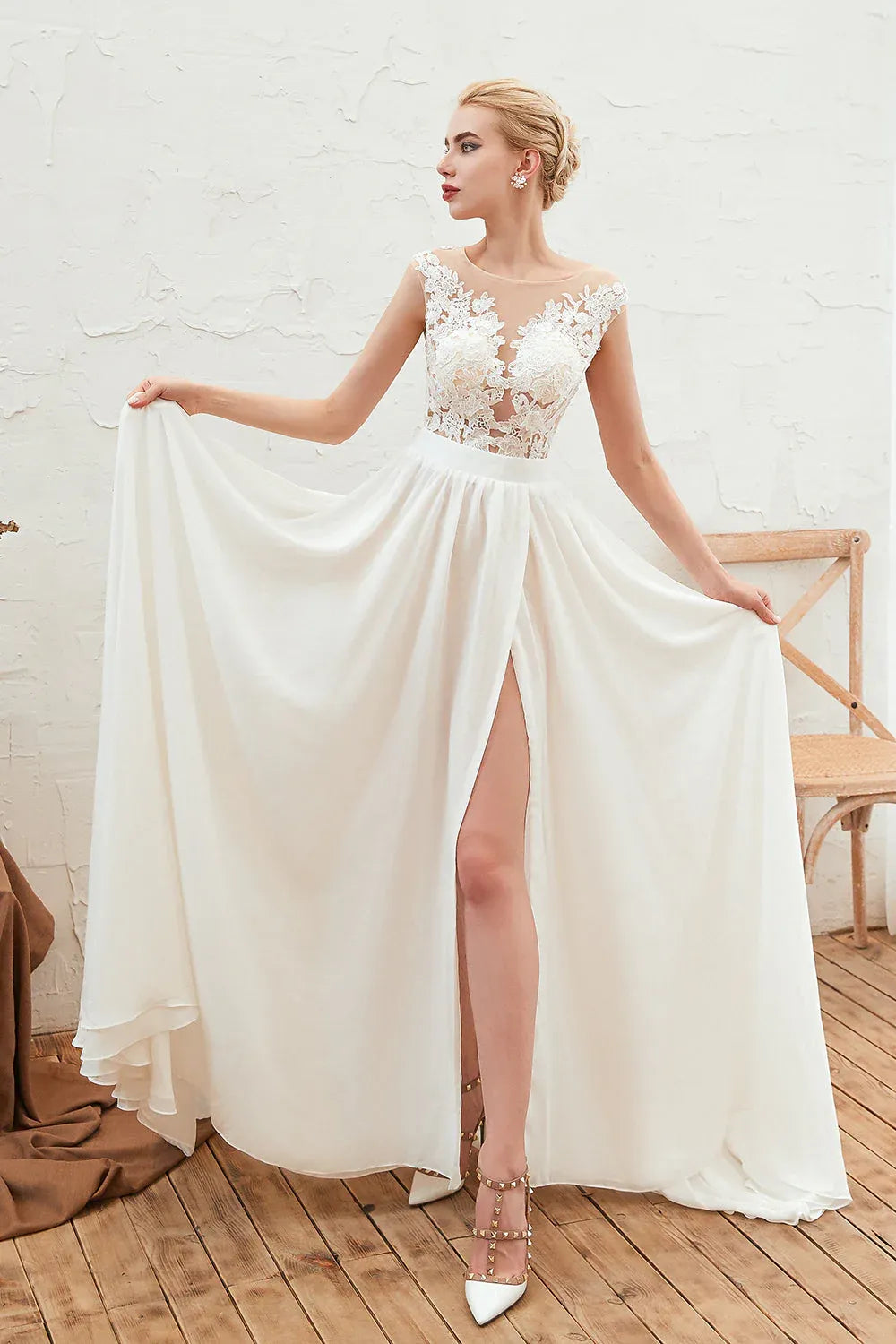 Fashion Romantic Illusion Neck Lace Chiffon A-Line Wedding Dress with High Slit
