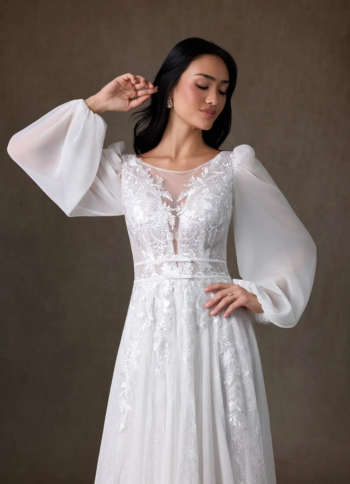 Voluminous sheer puff sleeves Illusion Neck Lace Chiffon A-Line Wedding Dress with Puff Sleeves