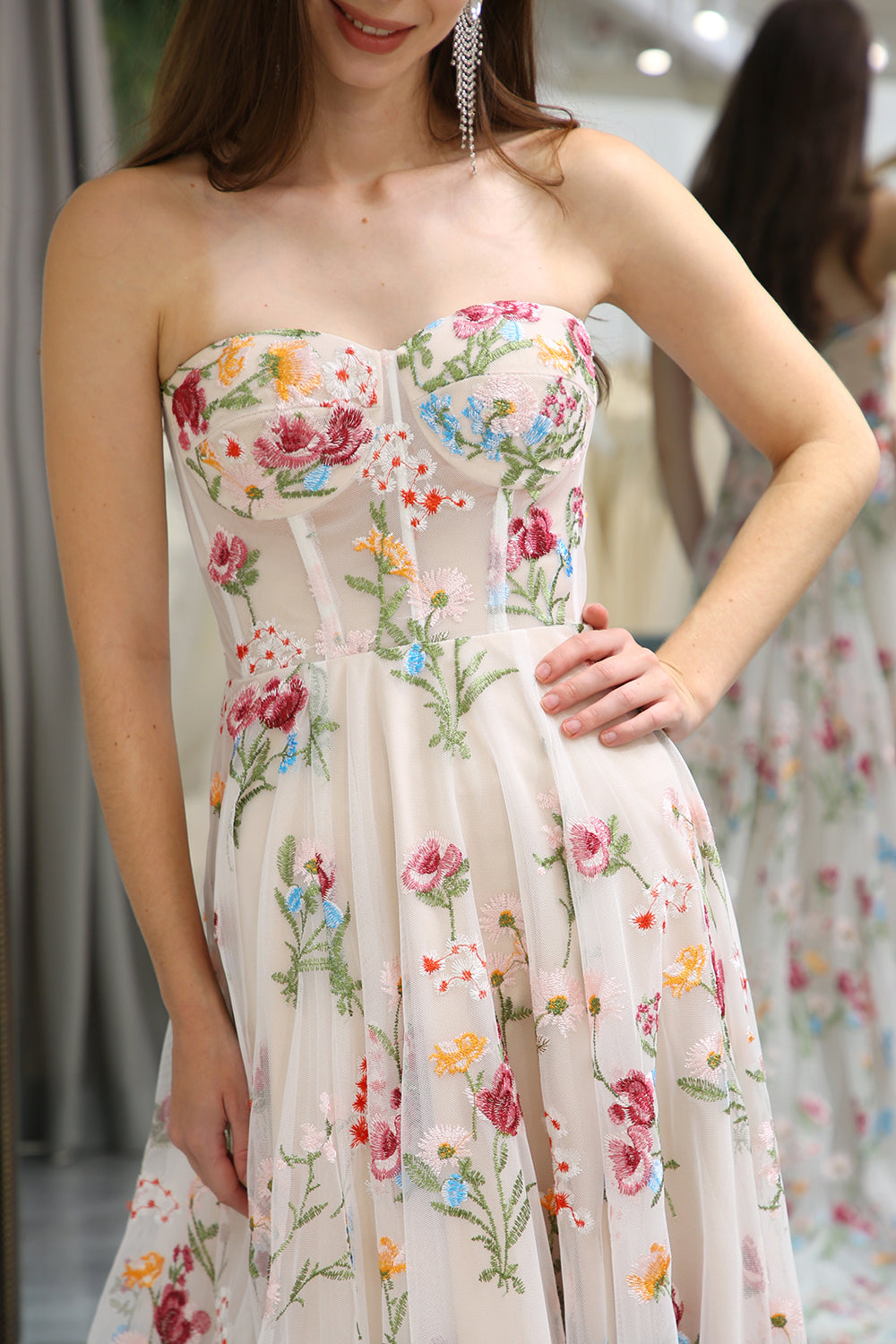 A-Line Strapless Sweep Train Tulle Prom Dress