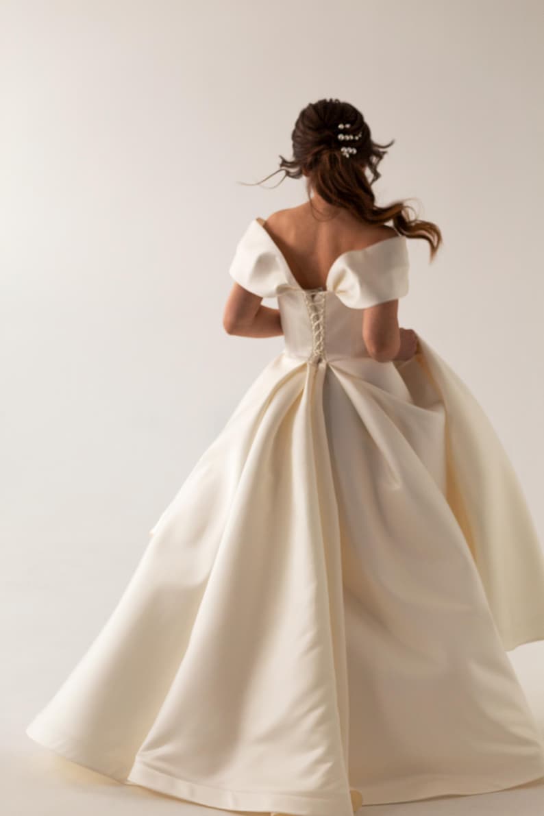 Ivory Satin Lace-up Corset Wedding Dress Simple Off Shoulder White Wedding Dress With A High Slit Modern A Line Bridal Dress
