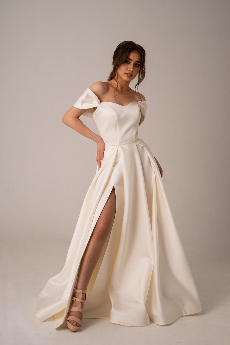 Ivory Satin Lace-up Corset Wedding Dress Simple Off Shoulder White Wedding Dress With A High Slit Modern A Line Bridal Dress