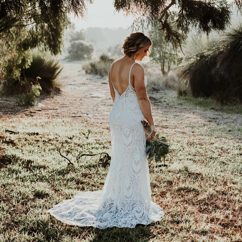 Dingji Luxurious Lace Spaghetti Straps Wedding Dresses Mermaid Straps Court Train