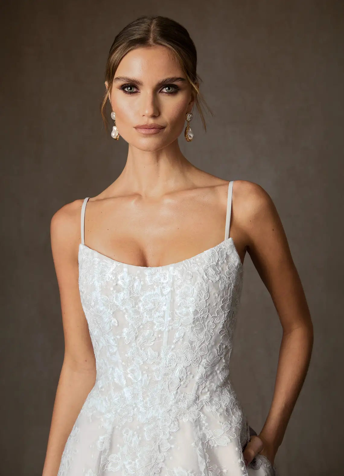 Luxurious all-over floral lace construction Strapless Floral Lace Ball Gown Wedding Dress with Detachable Straps