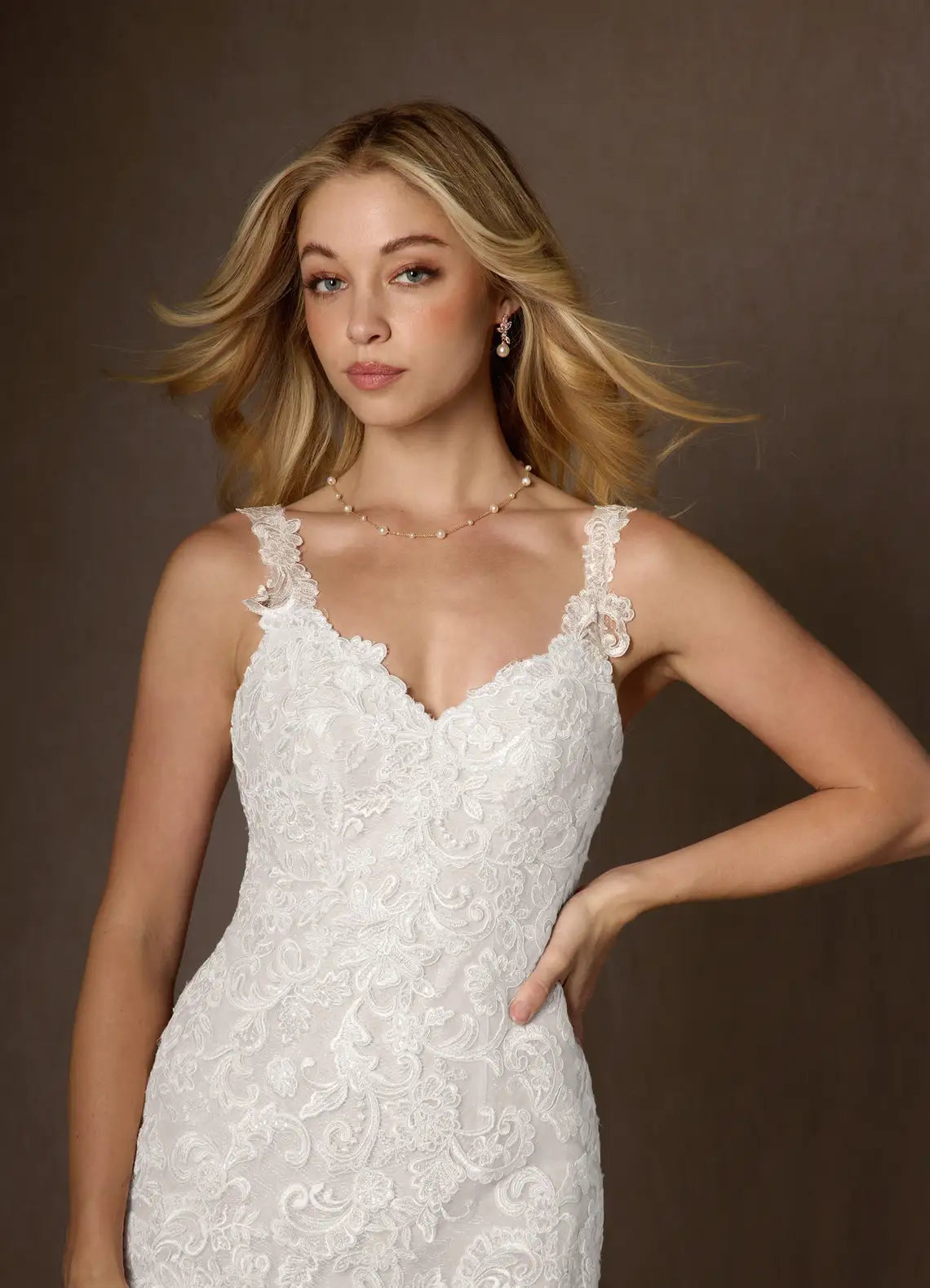 Luxurious floral lace and tulle construction Floral Lace Mermaid Wedding Dress with Spaghetti Straps