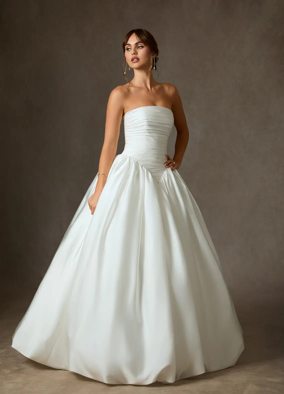 Luxurious smooth satin construction Strapless Ruched Bodice Satin Ball Gown Wedding Dress with Pockets