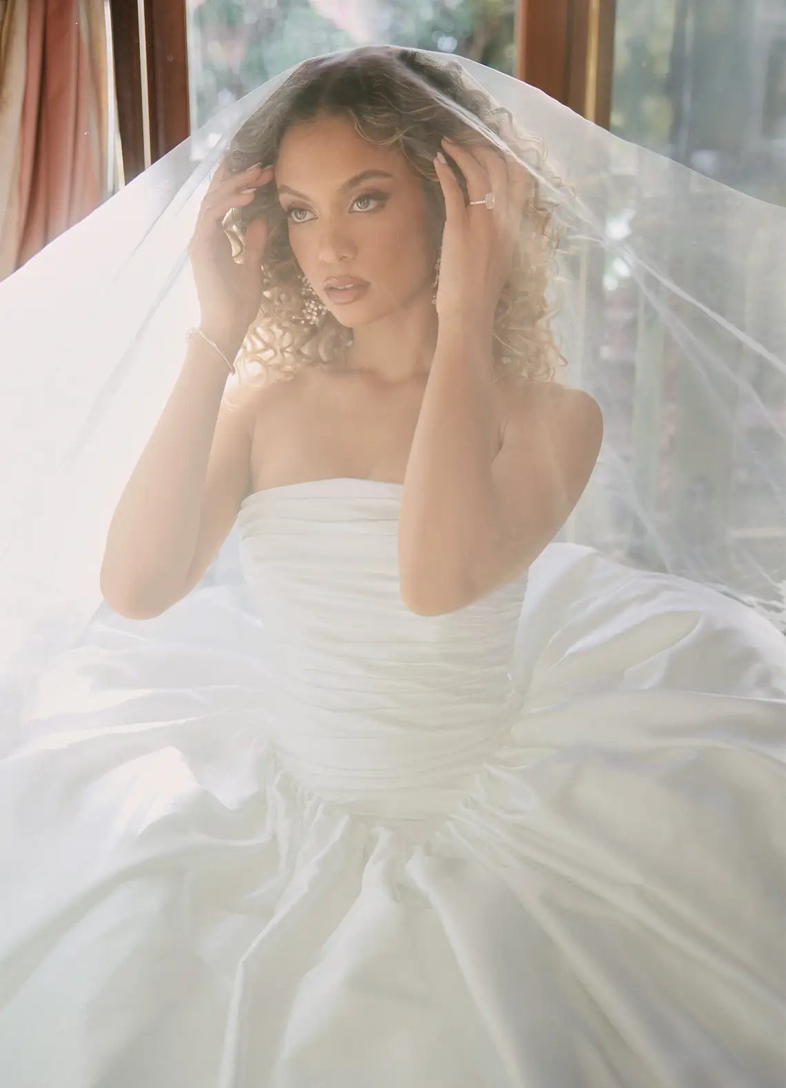 Luxurious smooth satin construction Strapless Ruched Bodice Satin Ball Gown Wedding Dress with Pockets