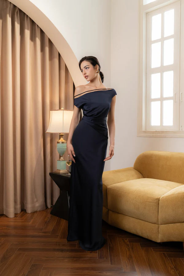 Maxi Evening Dresses with One Shoulder Neckline Thin Strap Ruched Waist Satin Fabric and Mermaid Silhouette