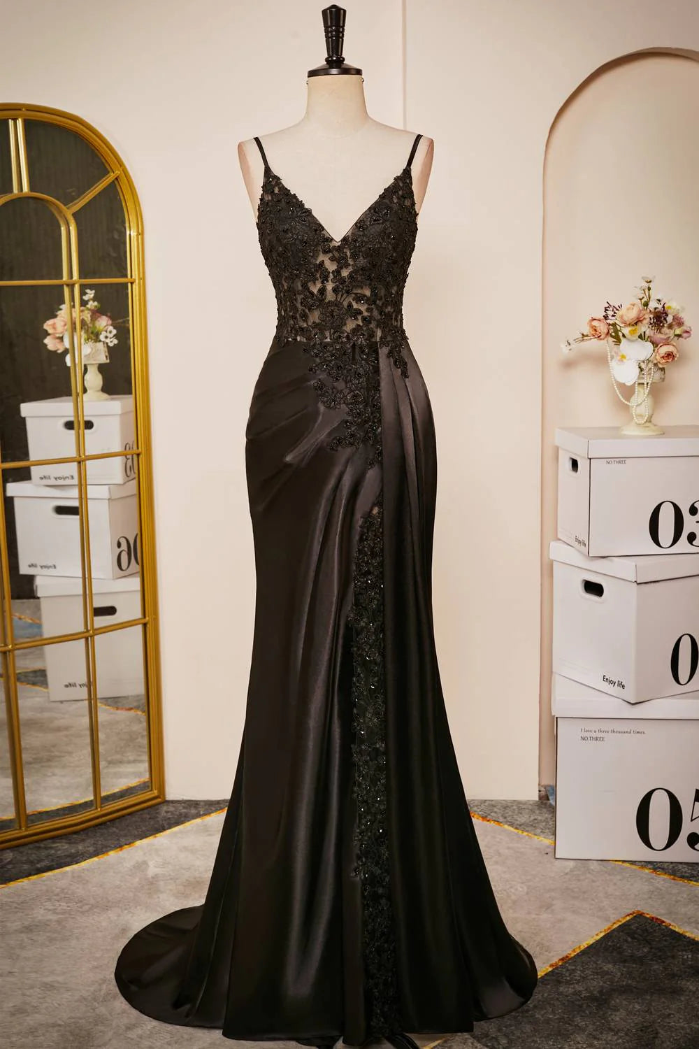Black Mermaid Backless Lace Prom Dresses Floor-Length Evening Gowns