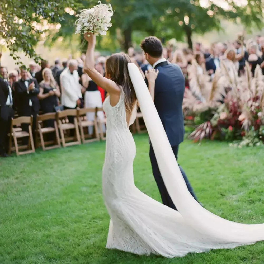 Dingji WeddingjiDress Mermaid V-Neck Backless Lace White Wedding Dresses With Court Train