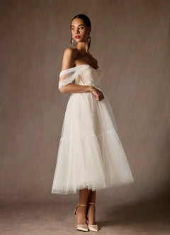 Whimsical, Romantic Aesthetic Off-the-Shoulder Tulle Tea-Length Wedding Dress with Sweetheart Neckline