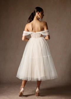 Whimsical, Romantic Aesthetic Off-the-Shoulder Tulle Tea-Length Wedding Dress with Sweetheart Neckline