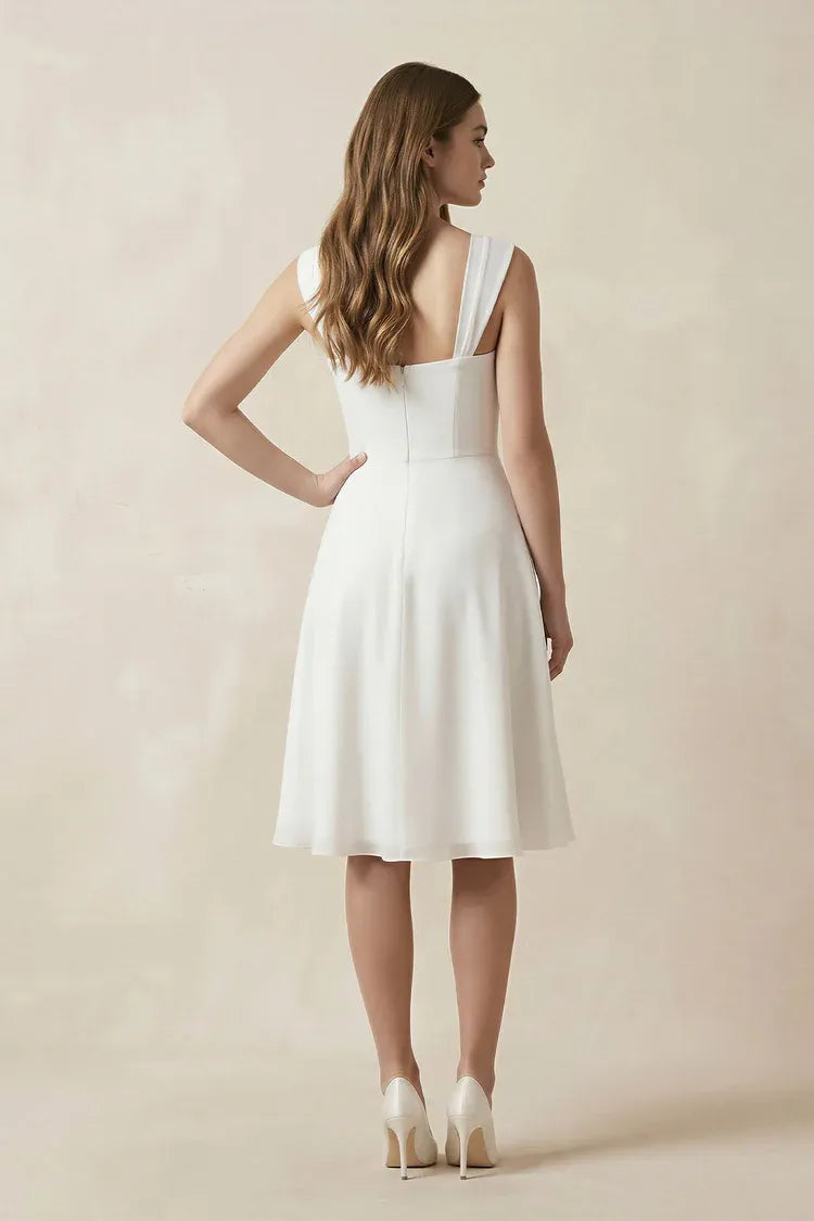 Modern Elegant Gorgeous Sweetheart Neckline Chiffon Midi Wedding Dress with Pleated Bodice