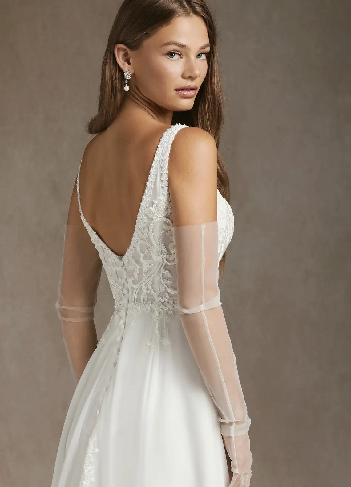 Modern Fashion Low V-back With Button Closure Lace & Chiffon A-Line Wedding Dress with V-Neck and High Slit