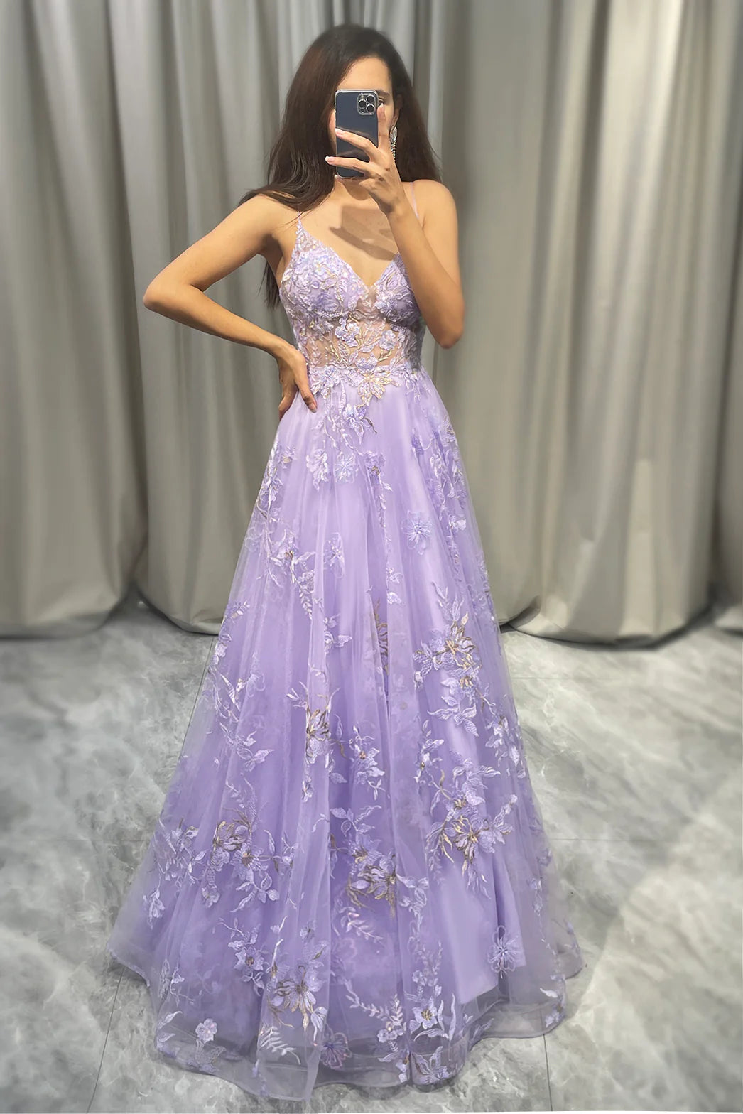 A Line Spaghetti Straps Long Tulle Prom Dress With Appliques