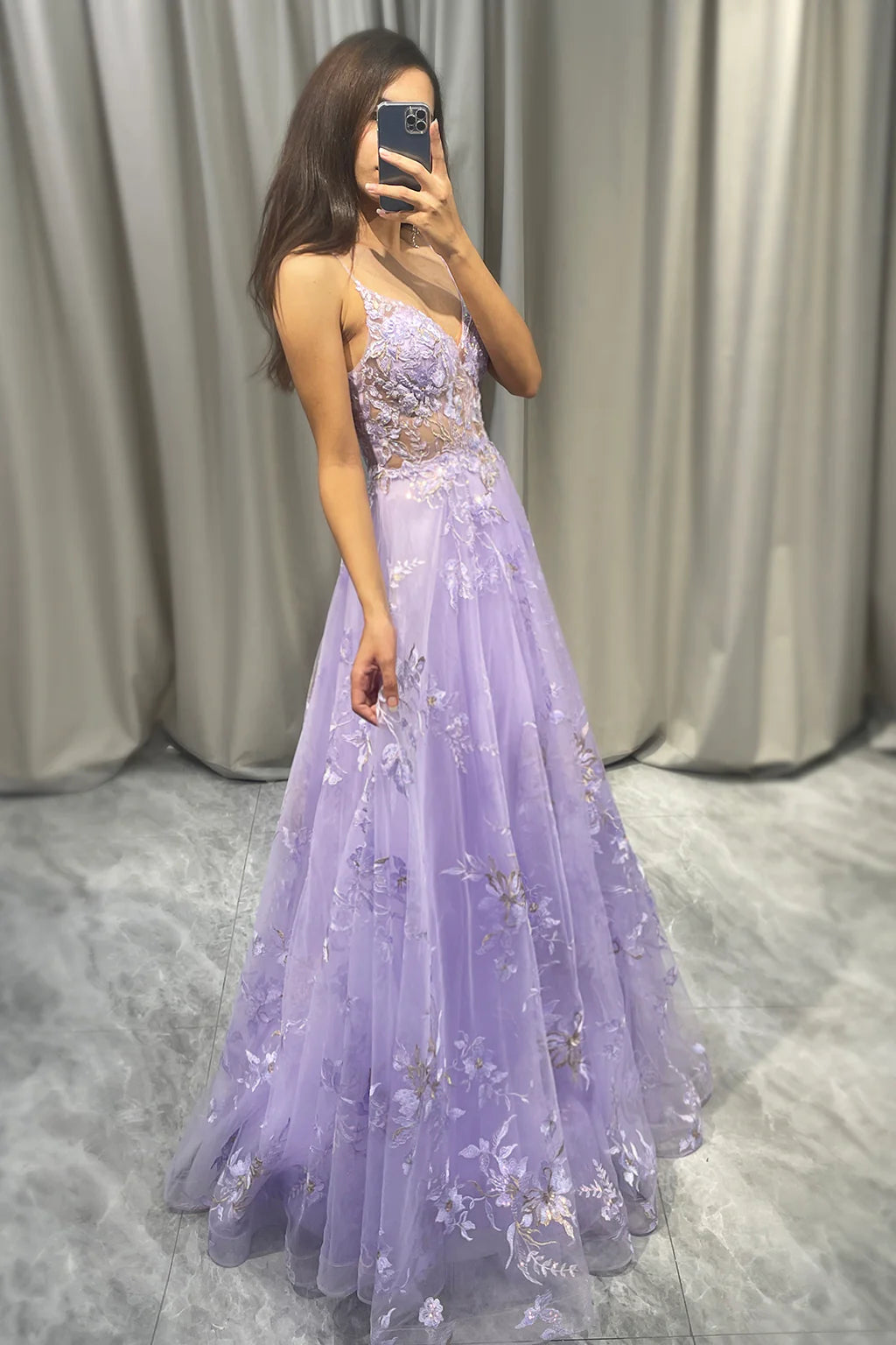 A Line Spaghetti Straps Long Tulle Prom Dress With Appliques