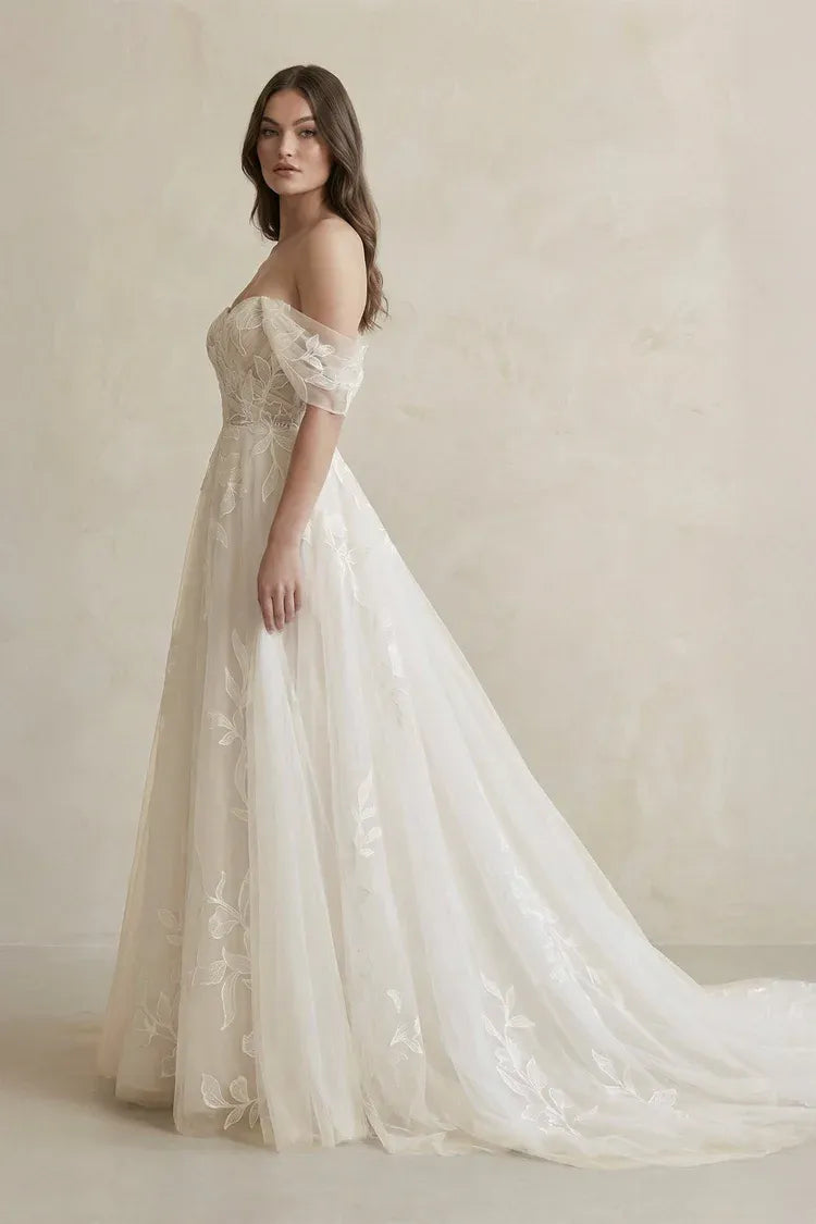 Romantic Modern Off-the-Shoulder Floral Lace Tulle A-Line Floor-Length Short Sleeve Wedding Dress