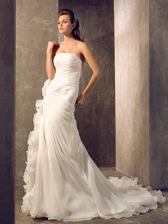 Wedding Dresses Strapless Court Train Organza Sleeveless with Flower Cascading Ruffle Side-Draped