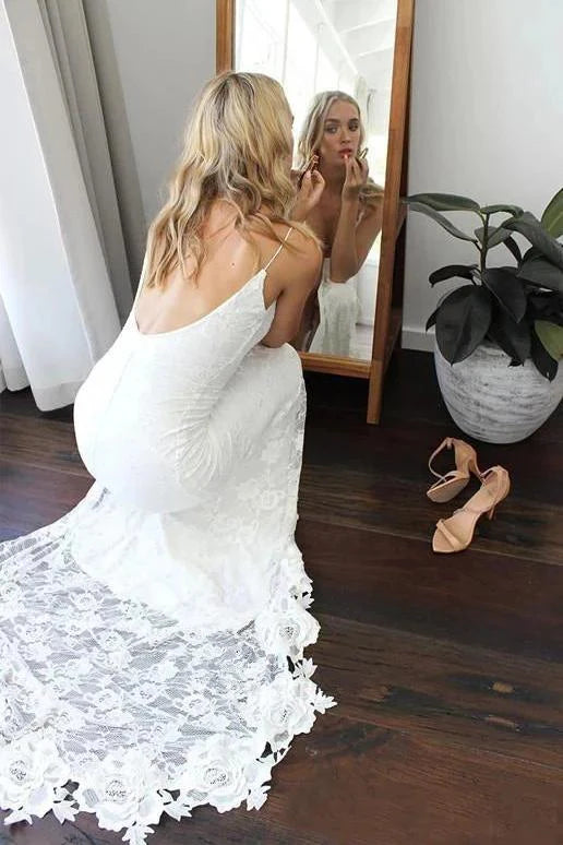 Sexy Spaghetti Straps V Neck Mermaid Ivory Wedding Dresses