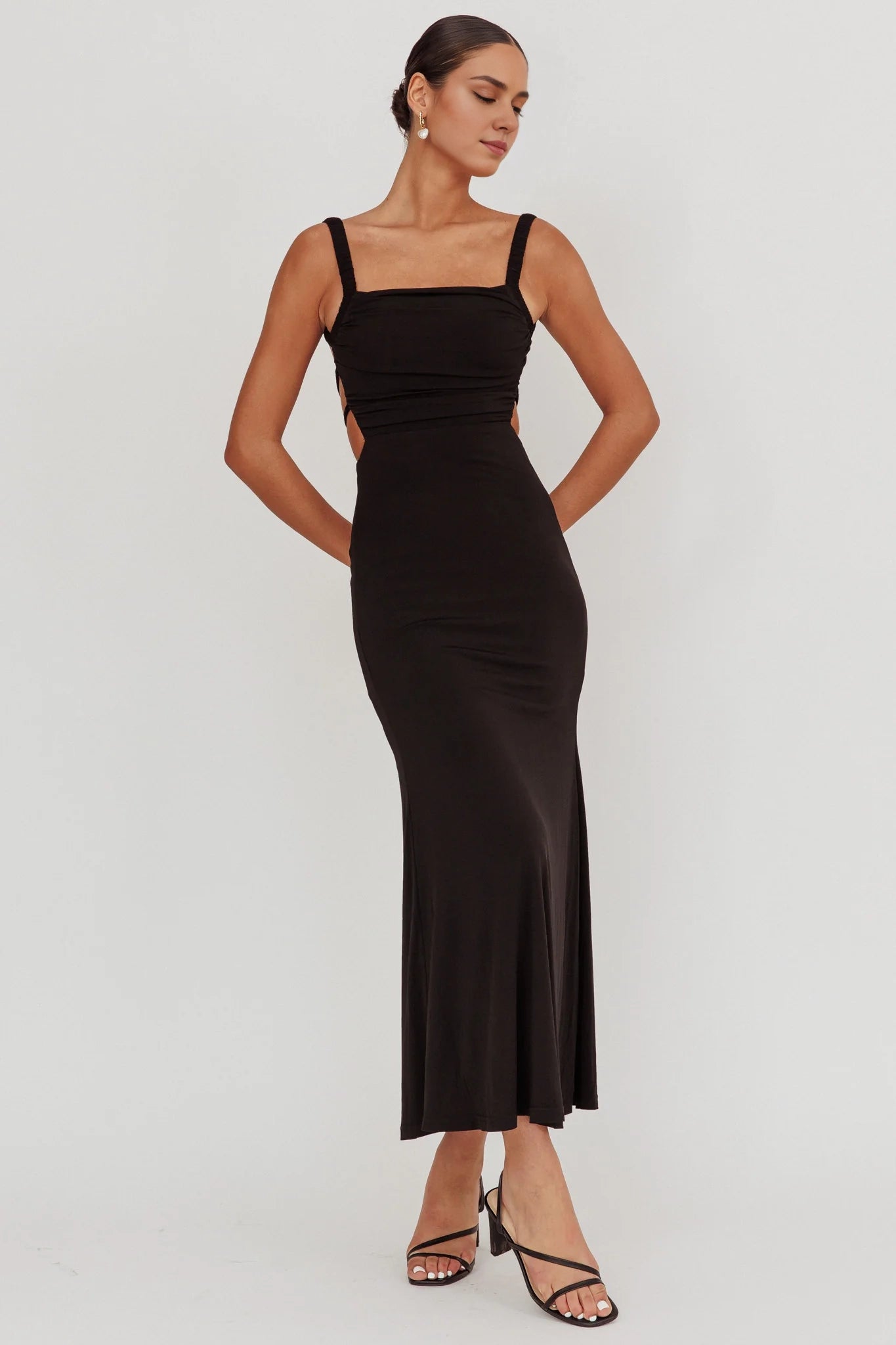 Sexy wide shoulder straps, backless, sleeveless, tight silhouette, back straps, irresistible Homecoming Dresses