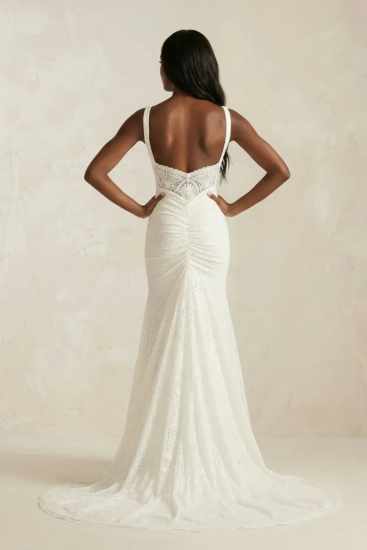 Sleeveless V-Neck Geometric Lace Mermaid Elegant Scalloped Lace Wedding Dress  Low Back