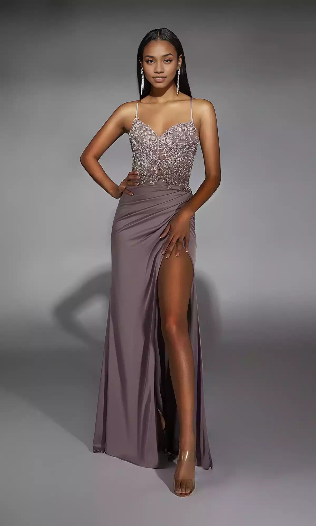 Sparkling pearl lace tight corset with slim shoulder straps that perfectly fit the body folds, high slits, and Prom Dresses on the sides
