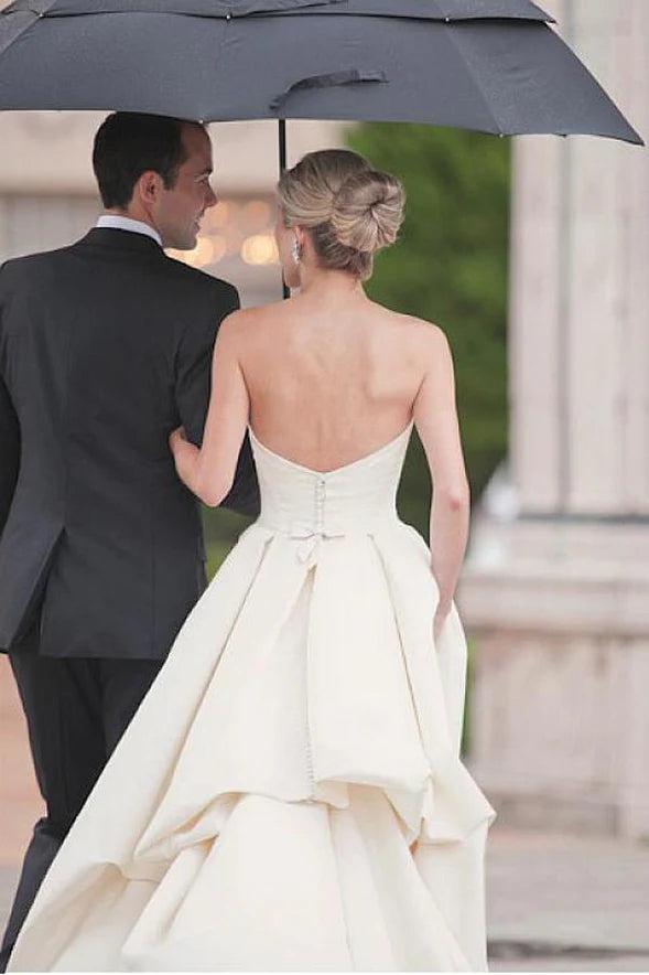 Simple Ivory Satin Sweetheart Strapless Wedding Dress With Court Train