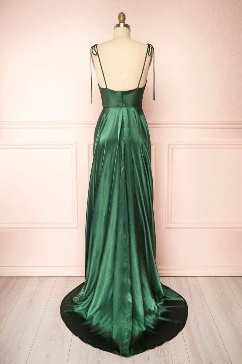 Stunning A-line satin and ground thin shoulder straps, sleeveless pleats at the collar, zip ties at the back Prom Dresses