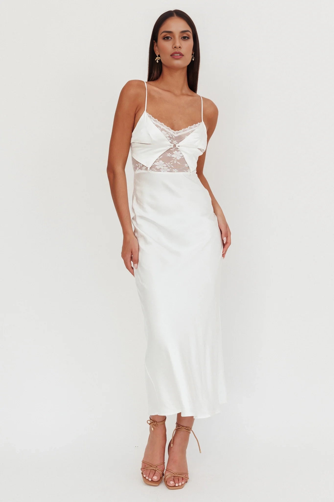 Stunning bust with lining lace corset, adjustable shoulder straps and zipper at the back Homecoming Dresses