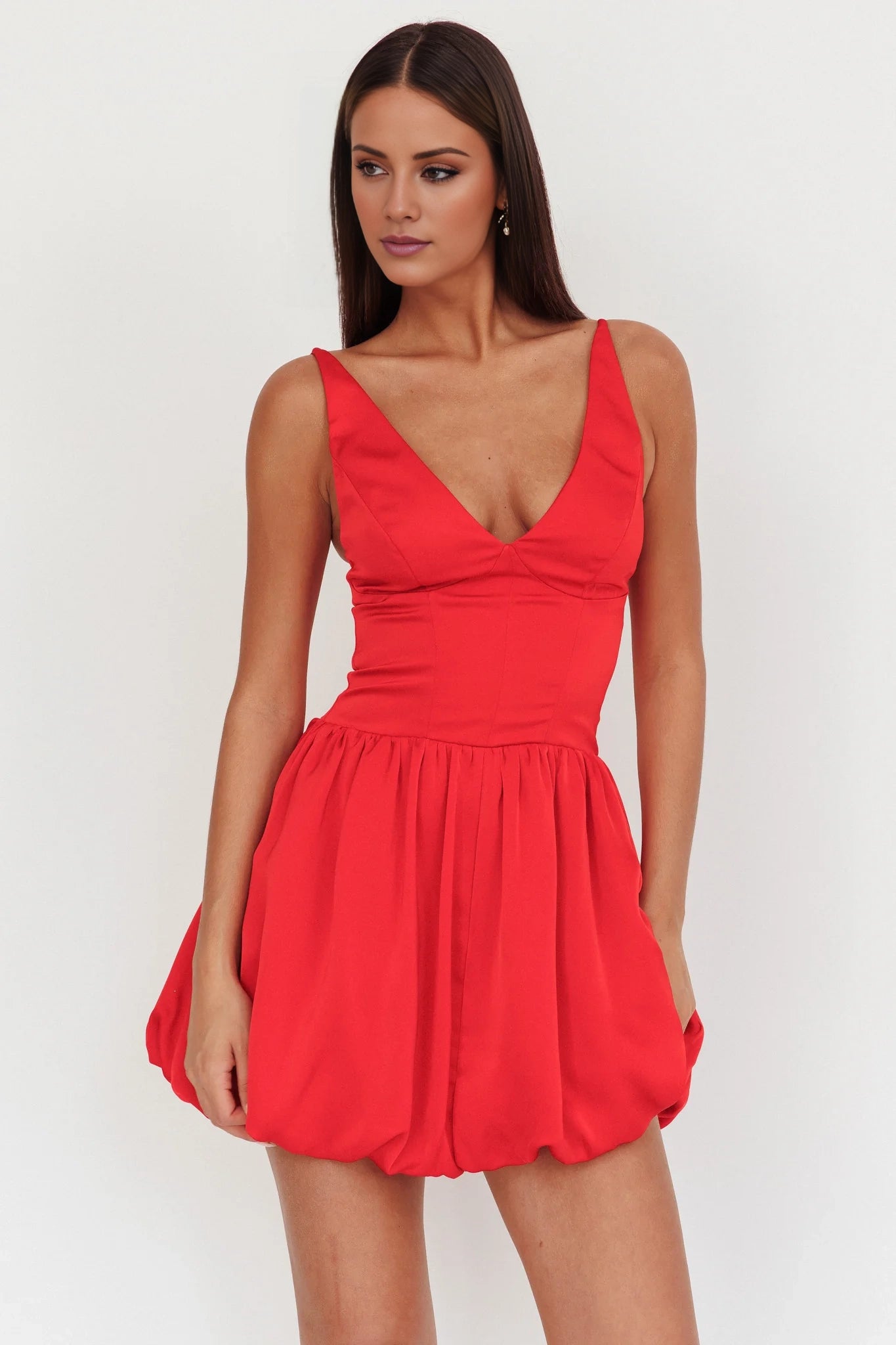 Stunning deep V-neck adjustable shoulder strap with zipper back bridesmaid dress