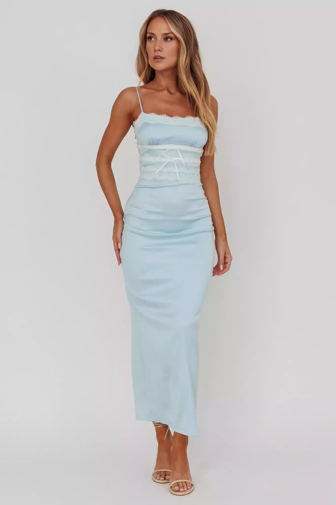 Stunning interior with adjustable thin shoulder straps and lace trim details. Back split side zipper Prom Dresses